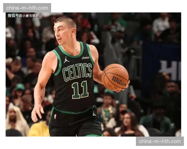 战术评论：凯尔特人五外阵容失灵，对阵骑士关键回合三分球10投1中